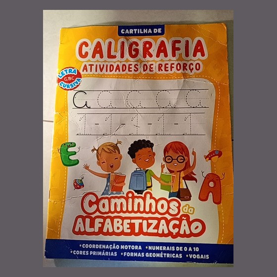 Cartilha de Caligrafia Caminhos da Alfabetização - Letra Cursiva