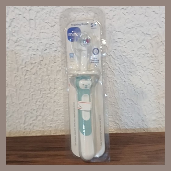 Escova Dental Infantil MAM Training Brush 5+ Meses