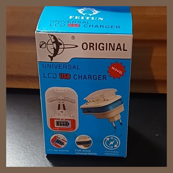 Carregador Universal LCD USB FA0115-G Feitun