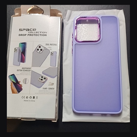 Capinha Space Collection Dual Material com Lente Cromada para iPhone Space Collection — LT133