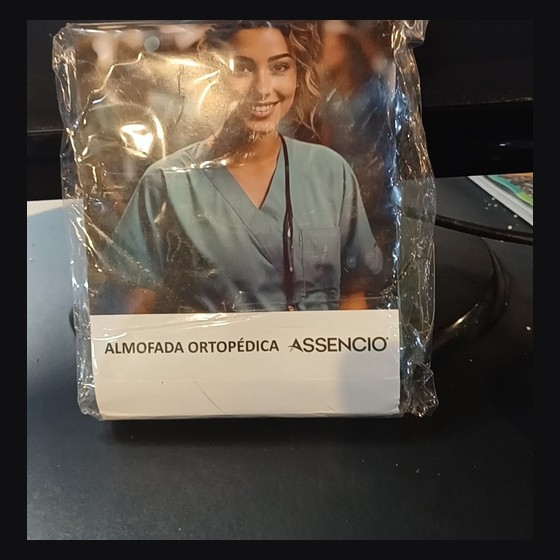 Almofada Ortopédica Quadrada com Orifício Inflável Água e Ar Assencio — LT148