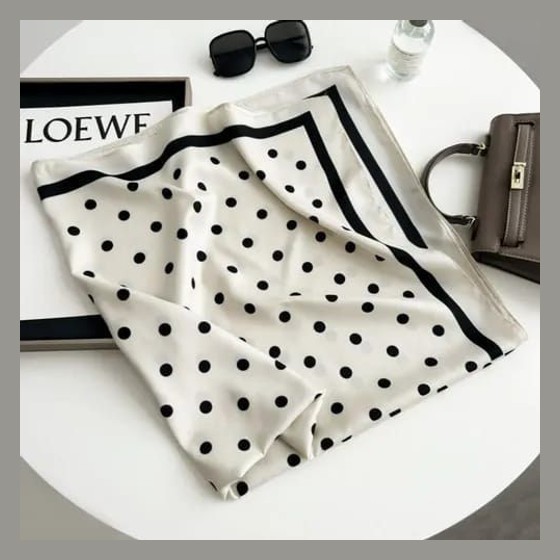 Lenço Feminino Poá Bolinhas 90x90cm — AS146