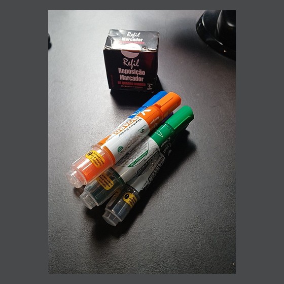 Kit 6  Marcadores de Quadro Branco + Refil de Tinta 6 Cores Pilot/Diversas — LT170