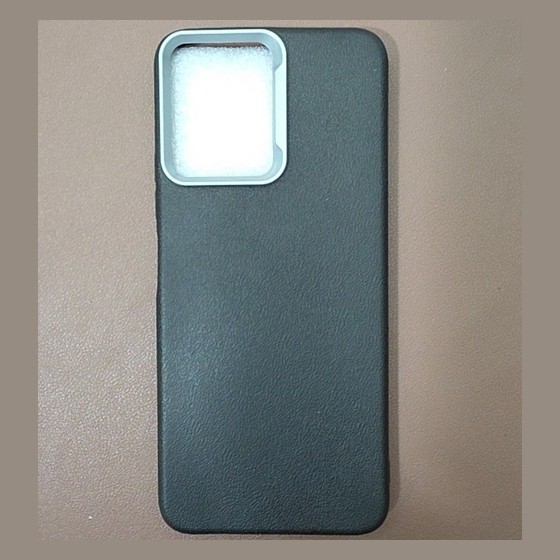 Capinha de Celular Couro Sintético com Proteção de Câmera — RB1365