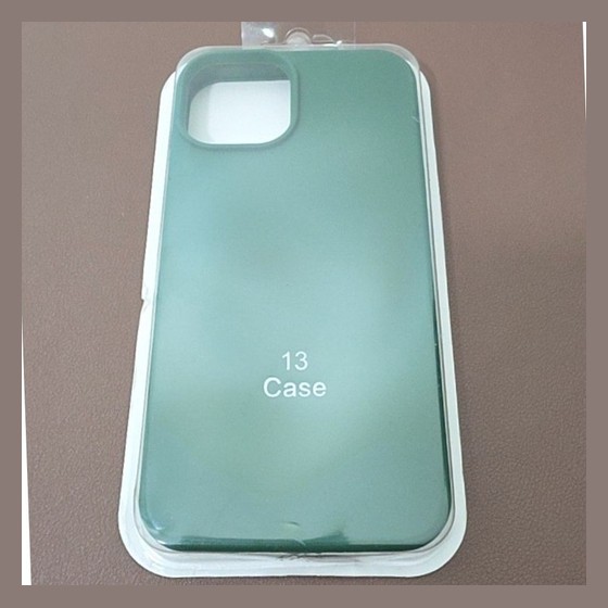 Capa de Silicone para iPhone 13 Genérica (estilo Apple) — RB1389