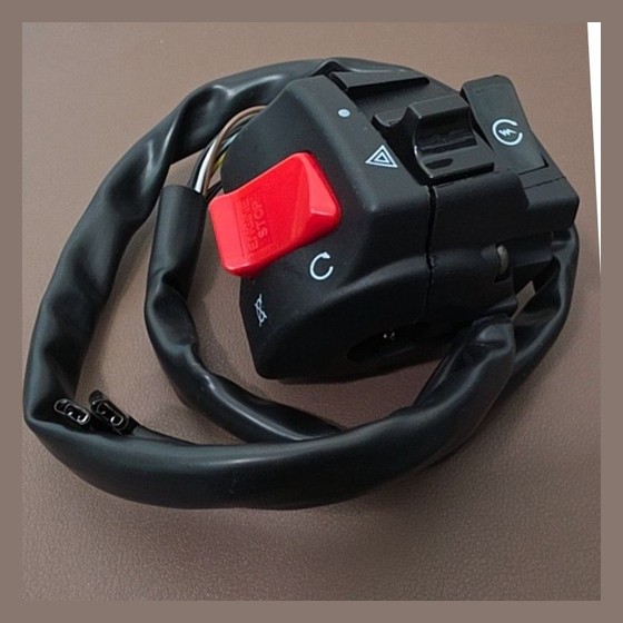 Chave de Comando do Guidão com Partida Elétrica, Pisca Alerta e Engine Stop para Moto Genérico/Universal — RB1392
