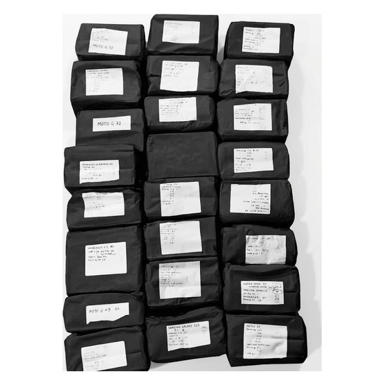 Lote de capinha de  celulares diversos (logística reversa) - destaque Moto G72 varios modelos  cada pacote contém 10 uni Diversas (Motorola, Samsung) — LT188