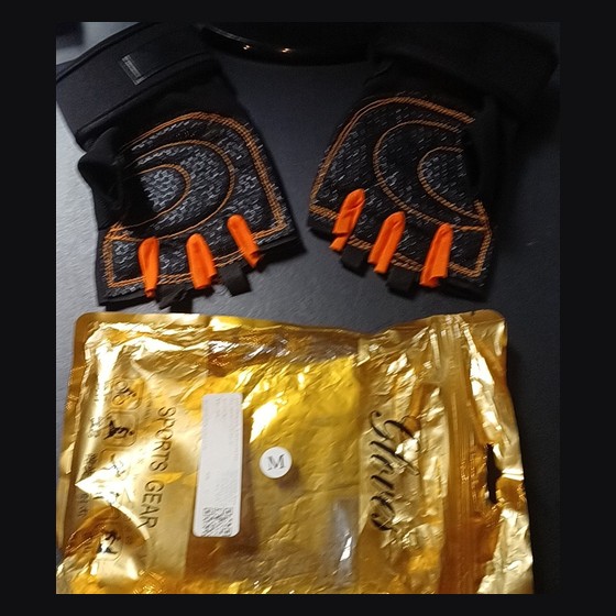 Luva de Treino Academia Meio Dedo Sports Gear — LT213