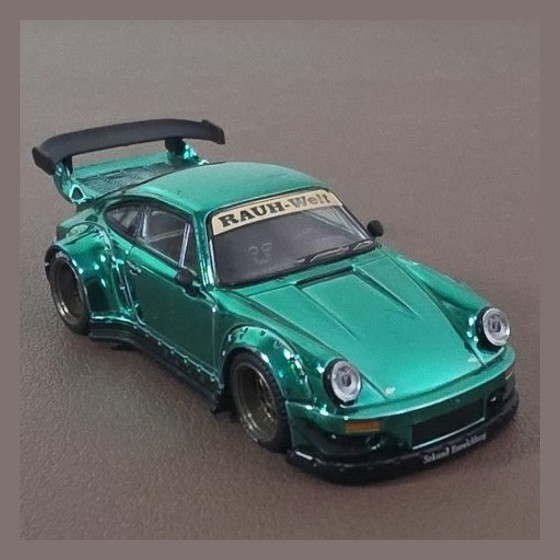 Miniatura Porsche 911 (930) RWB Rauh-Welt Begriff Verde Chrome 1:64 RWB/Rauh-Welt Begriff (miniatura genérica, marca do diecast não identificada com certeza) — RB1453