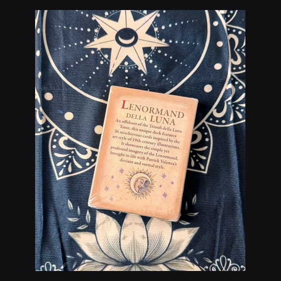 Kit Baralho Cigano Lenormand Della Luna e Toalha Lo Scarabeo — LL127