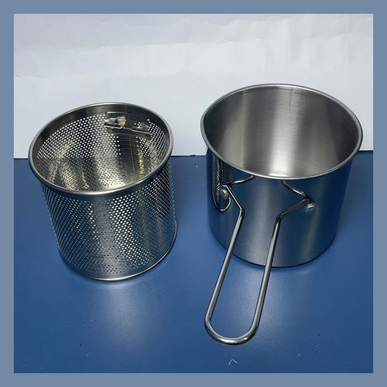Caneca Inox Militar com Cesto Coador para Café/Chá