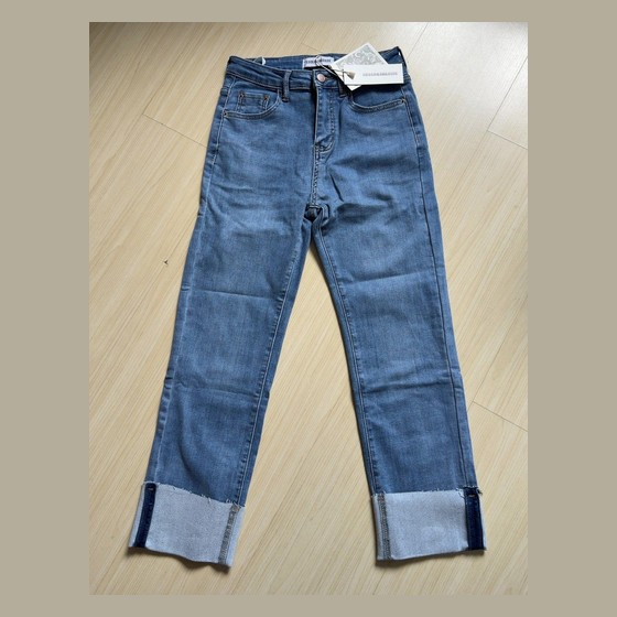 Calça Jeans Feminina Cintura Alta Barra Dobrada