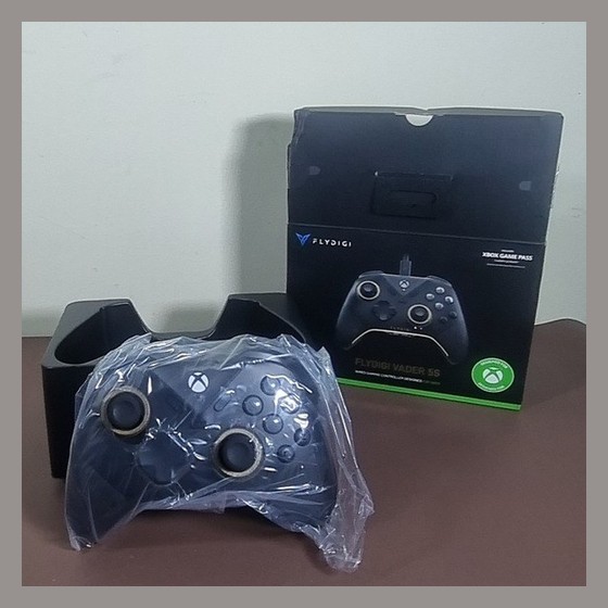 Controle Flydigi Vader 5S com Fio para Xbox e PC