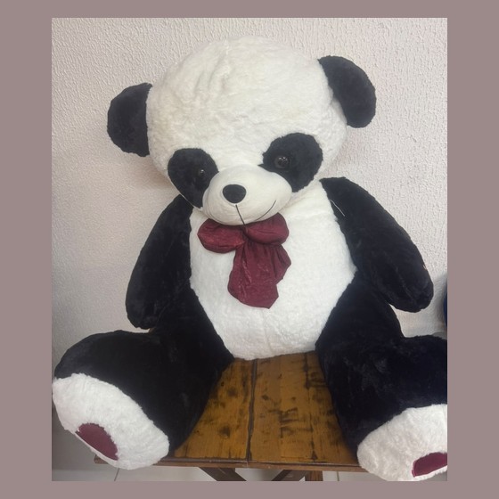Urso de Pelúcia Panda Gigante com Laço